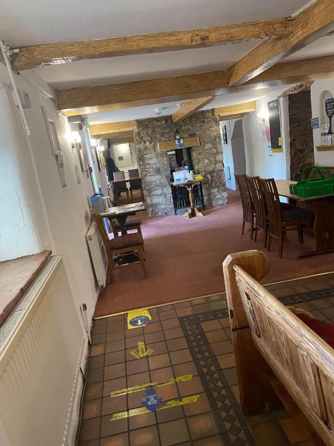 The Glan Yr Afon Inn Holywell  Zewnętrze zdjęcie