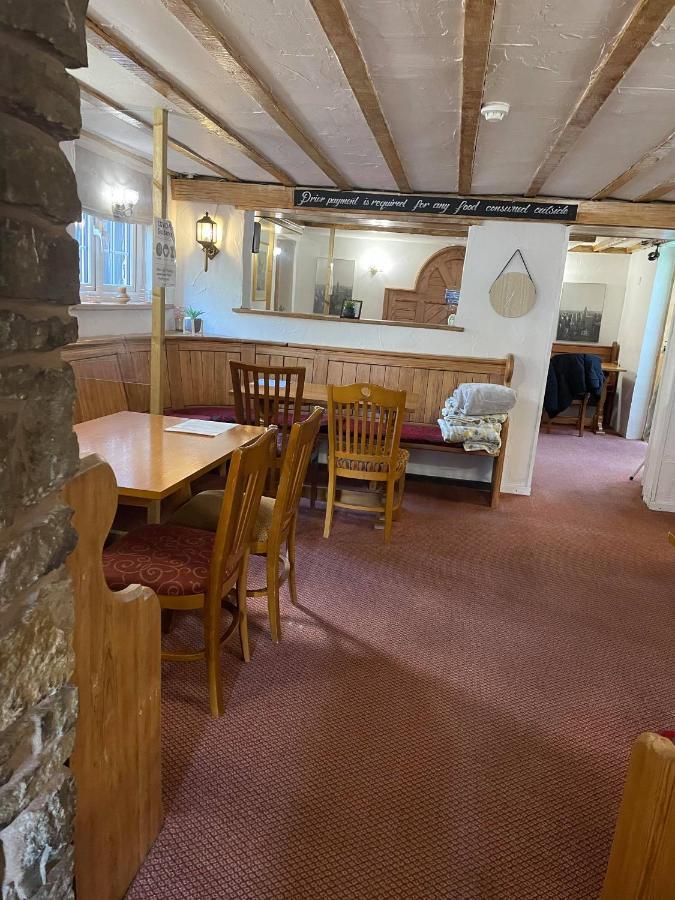 The Glan Yr Afon Inn Holywell  Zewnętrze zdjęcie
