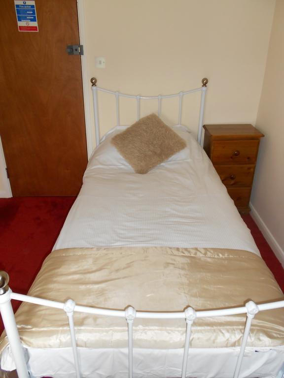 The Glan Yr Afon Inn Holywell  Pokój zdjęcie