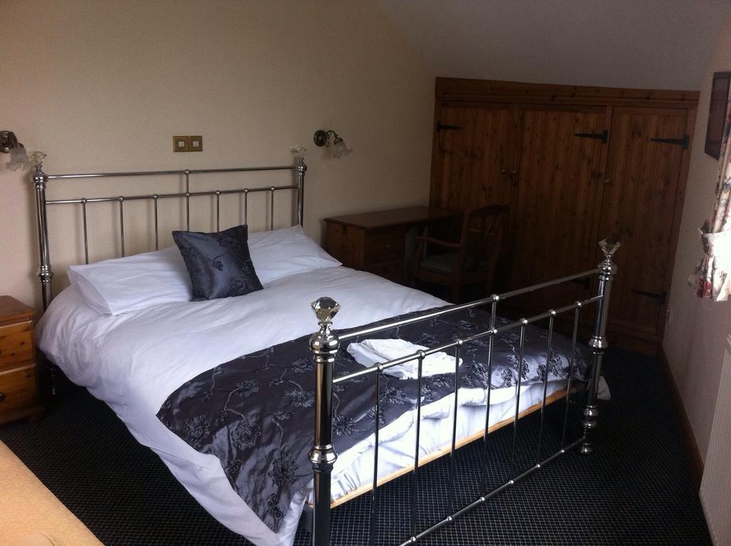 The Glan Yr Afon Inn Holywell  Pokój zdjęcie