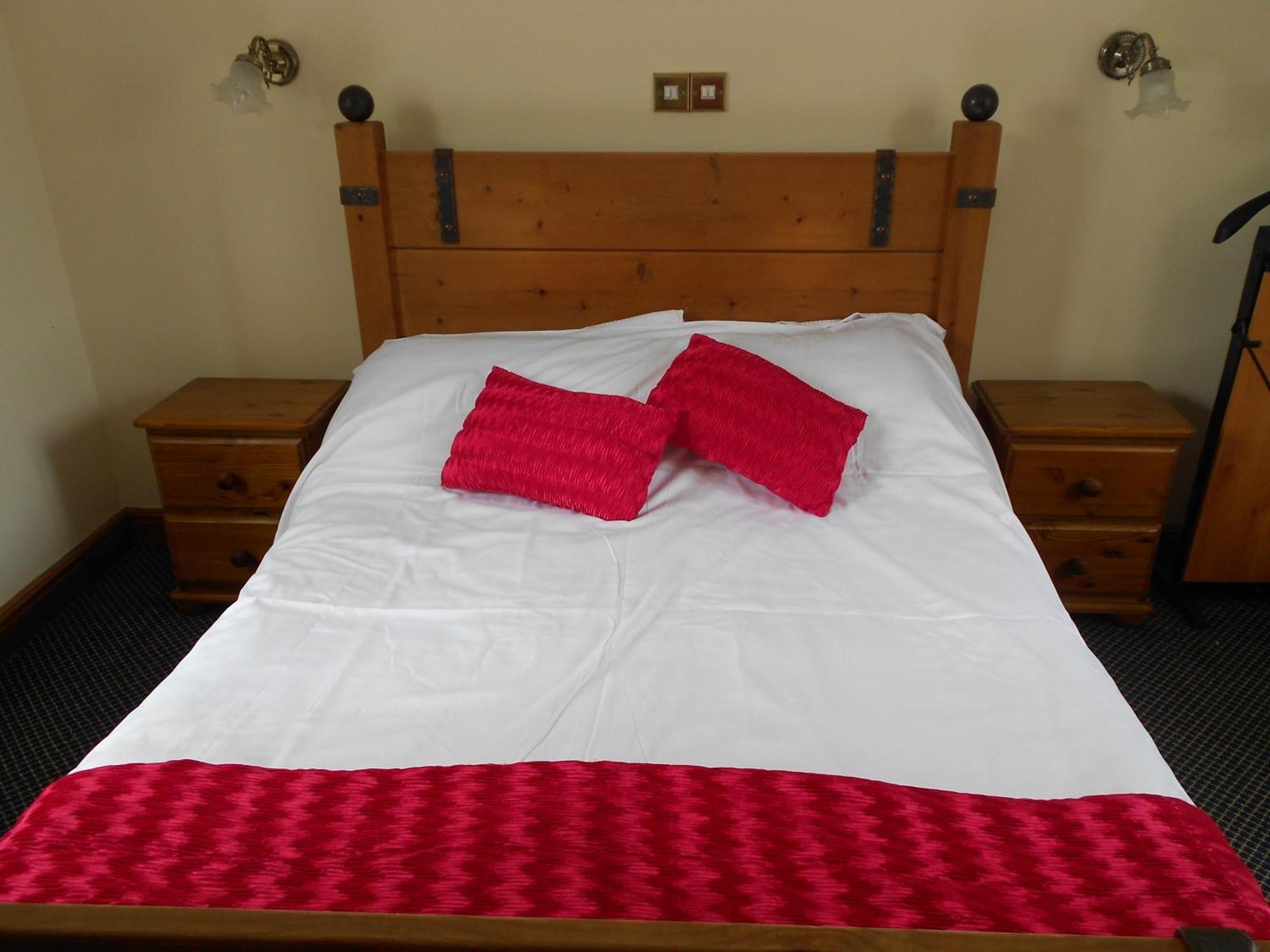 The Glan Yr Afon Inn Holywell  Zewnętrze zdjęcie
