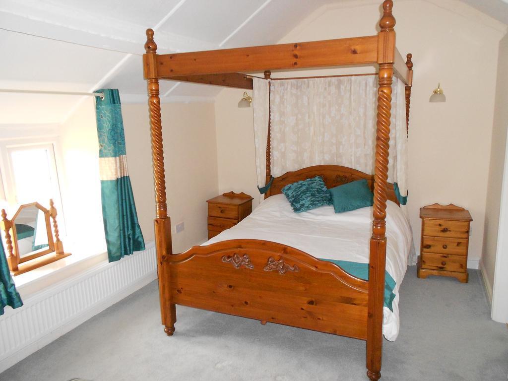 The Glan Yr Afon Inn Holywell  Zewnętrze zdjęcie