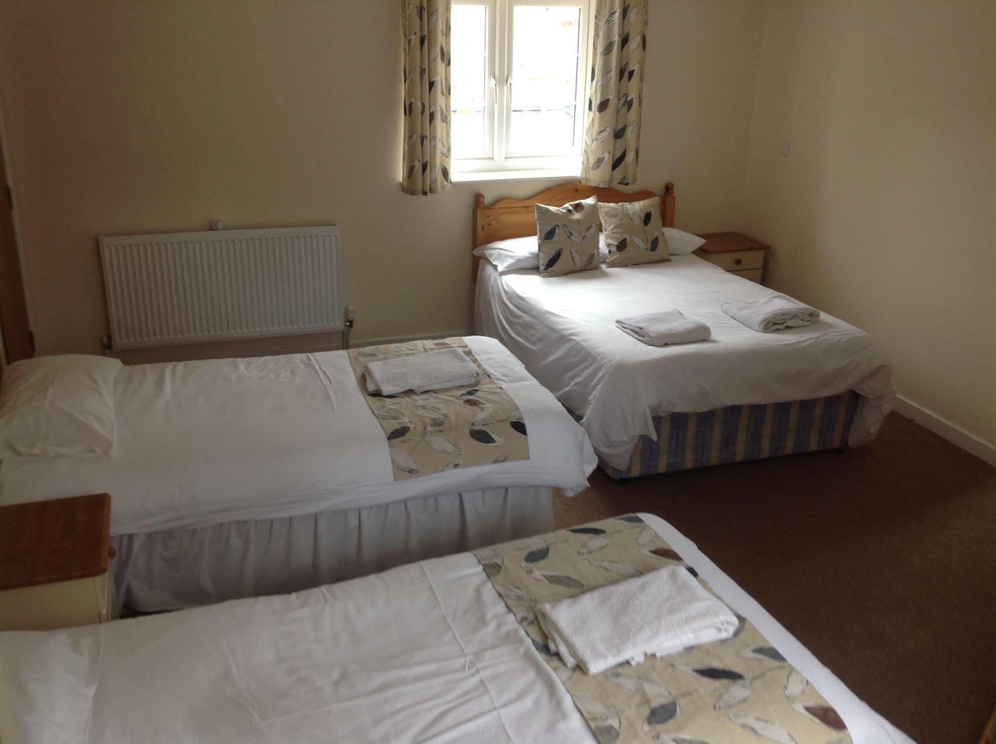 The Glan Yr Afon Inn Holywell  Zewnętrze zdjęcie